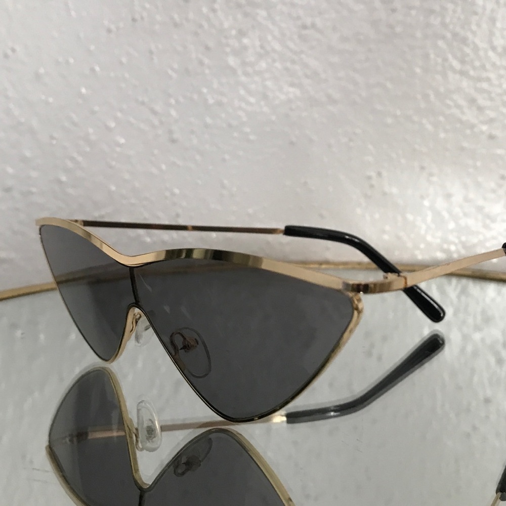 Retro sunglasses - Picture 2 of 3